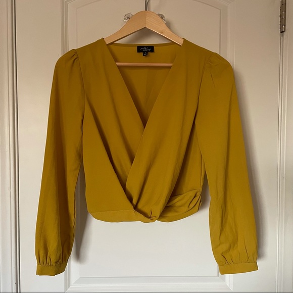 Crop Long Sleeve - Picture 1 of 4